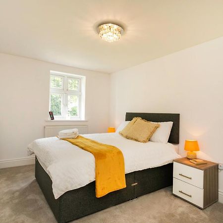 ✰Onpoint -Large 2 Bedroom Apt With Parking!✰ Νότιγχαμ Εξωτερικό φωτογραφία