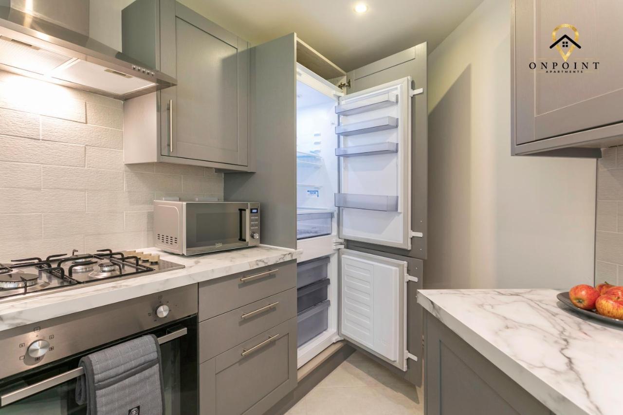 ✰Onpoint -Large 2 Bedroom Apt With Parking!✰ Νότιγχαμ Εξωτερικό φωτογραφία