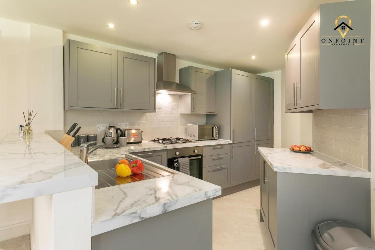 ✰Onpoint -Large 2 Bedroom Apt With Parking!✰ Νότιγχαμ Εξωτερικό φωτογραφία