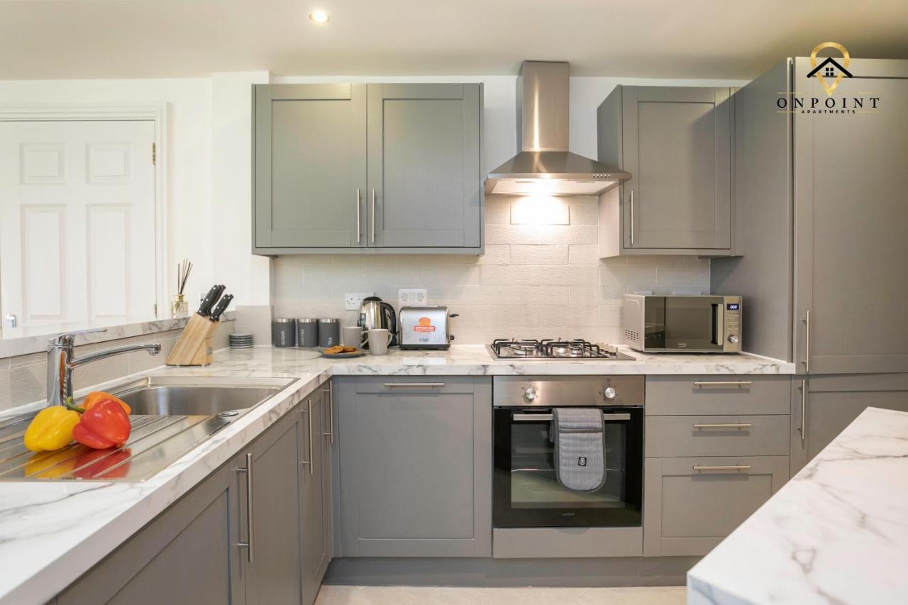 ✰Onpoint -Large 2 Bedroom Apt With Parking!✰ Νότιγχαμ Εξωτερικό φωτογραφία