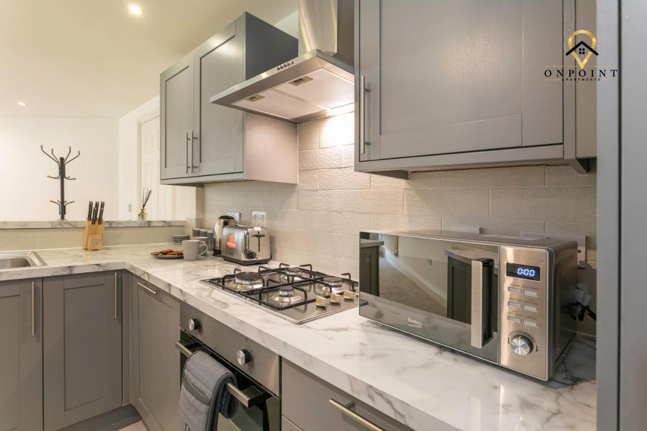 ✰Onpoint -Large 2 Bedroom Apt With Parking!✰ Νότιγχαμ Εξωτερικό φωτογραφία