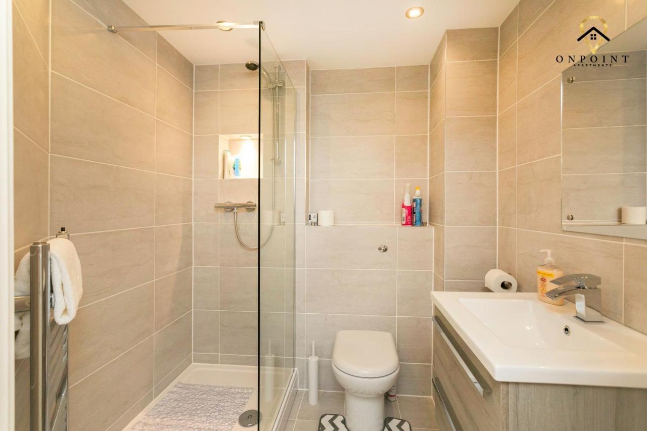 ✰Onpoint -Large 2 Bedroom Apt With Parking!✰ Νότιγχαμ Εξωτερικό φωτογραφία