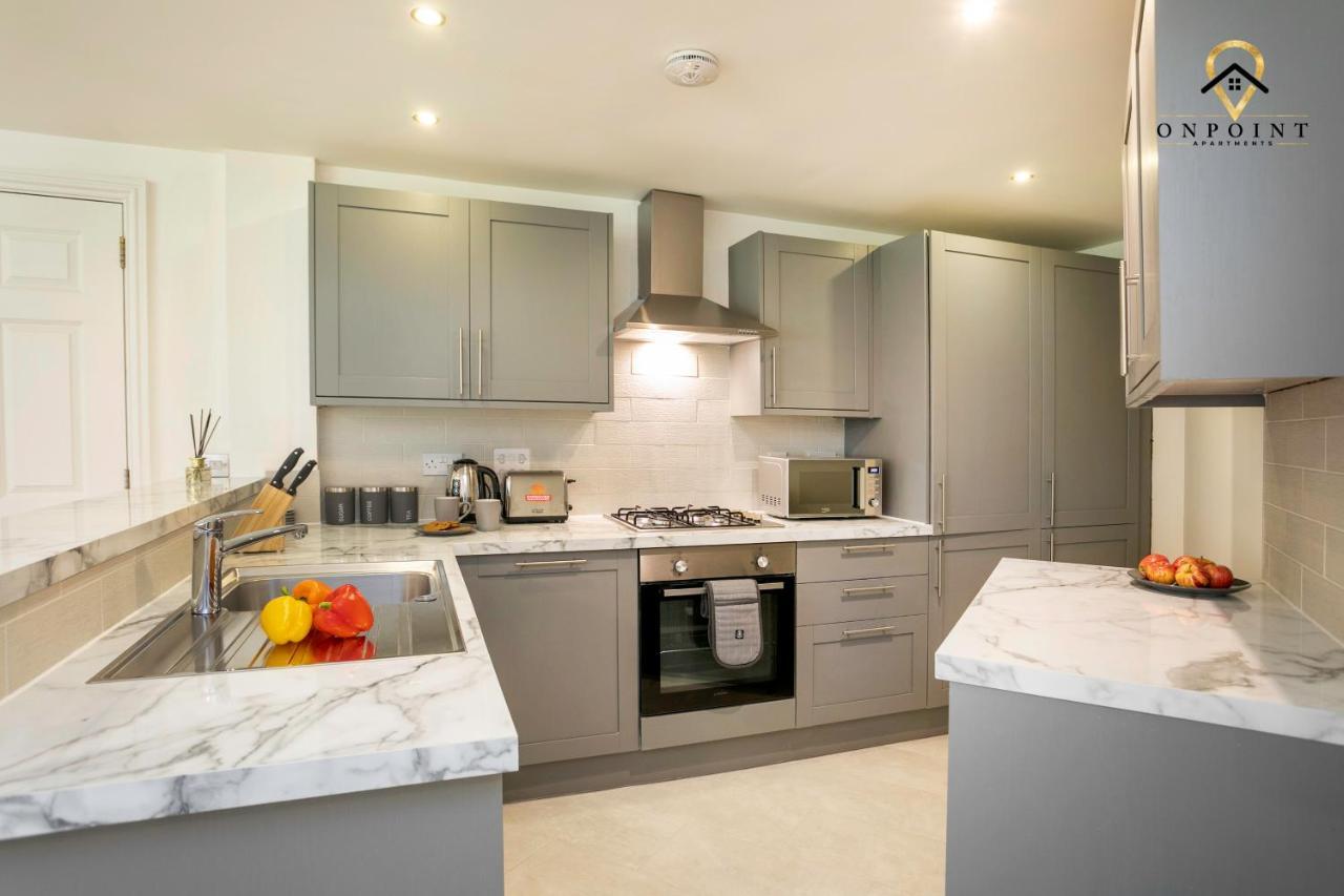 ✰Onpoint -Large 2 Bedroom Apt With Parking!✰ Νότιγχαμ Εξωτερικό φωτογραφία
