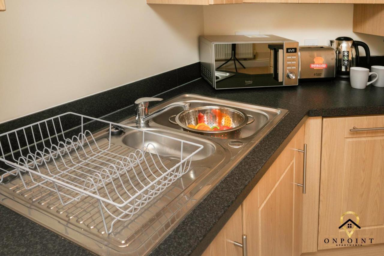 ✰Onpoint -Large 2 Bedroom Apt With Parking!✰ Νότιγχαμ Εξωτερικό φωτογραφία